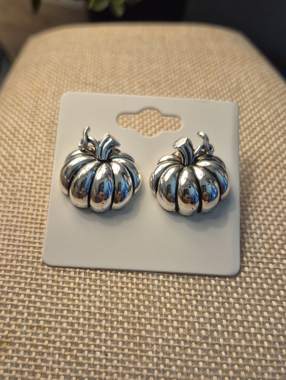 Best Stamped Vintage Pumpkin Silvertone Earrings